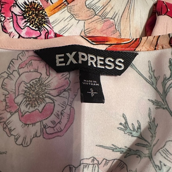 Express Women's Floral Blouse Size SM Petite V- Neck, Lightweight, Office Wear - Picture 4 of 4